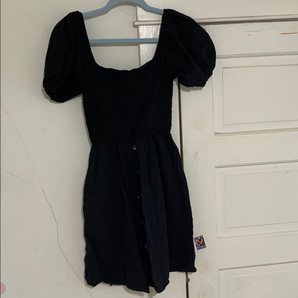 black puffy sleeve mini dress